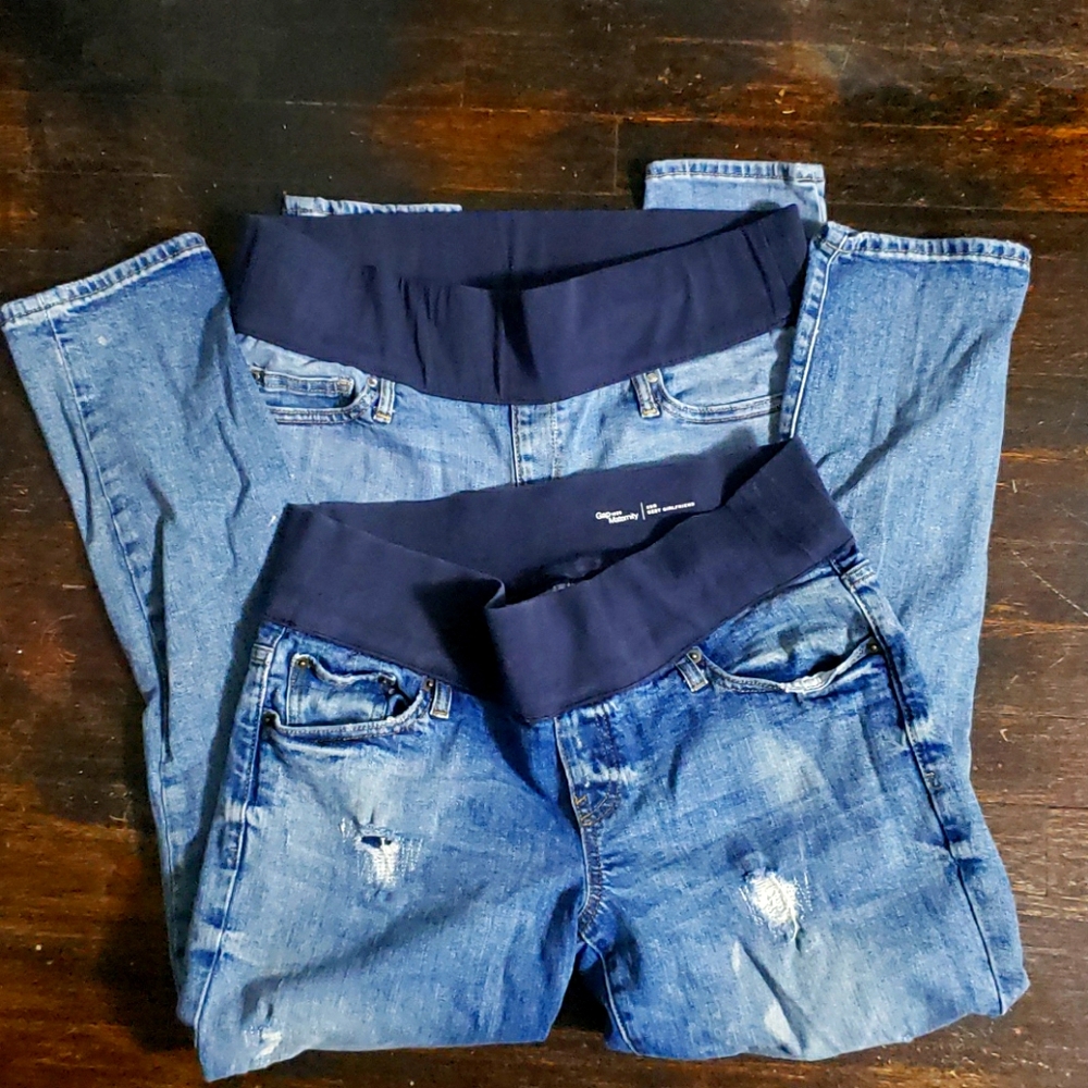 Two maternity jeans 👖 Sold out!